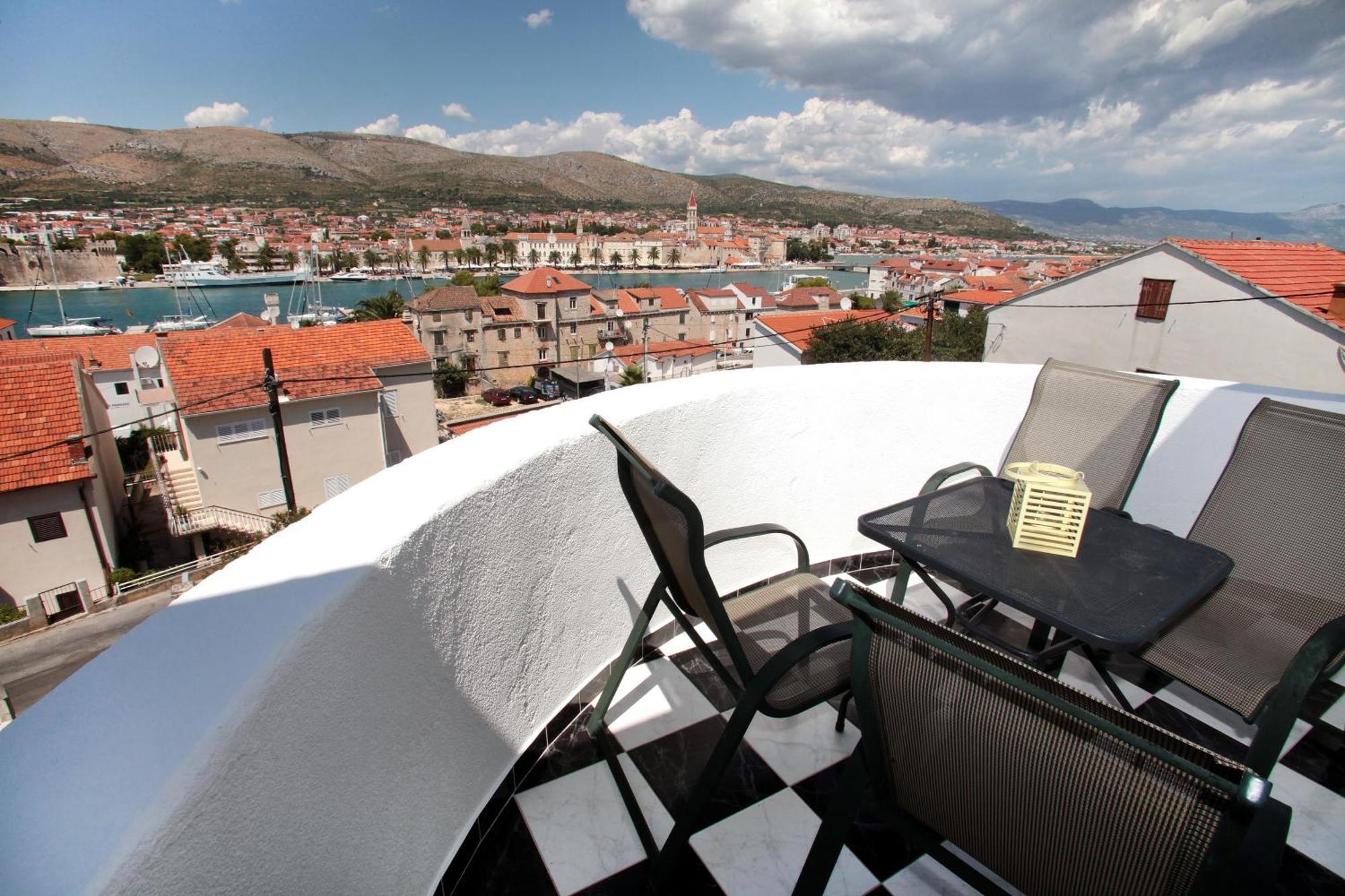 Rooms Carija Trogir Habitación foto